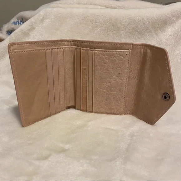 🌸 Borgasets Stay Gold Beige/Pink Wallet - Picture 4 of 9